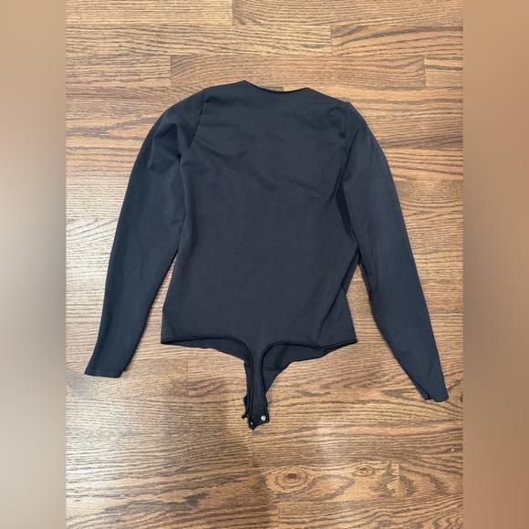 SKIMS size L/XL black body suit. - Picture 2 of 3